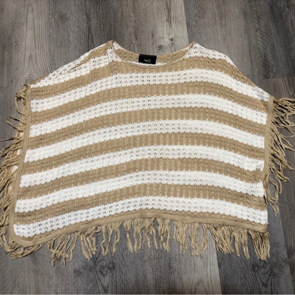 Rue 21: Striped Fringe Knit Poncho One Size - Picture 4 of 8